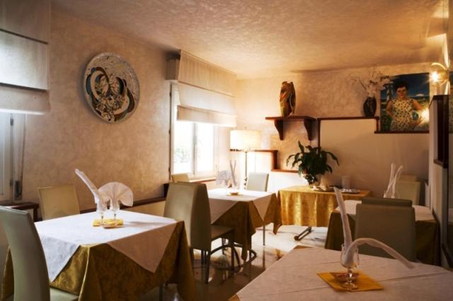 Hotel Derby Беллария-Иджеа-Марина Экстерьер фото