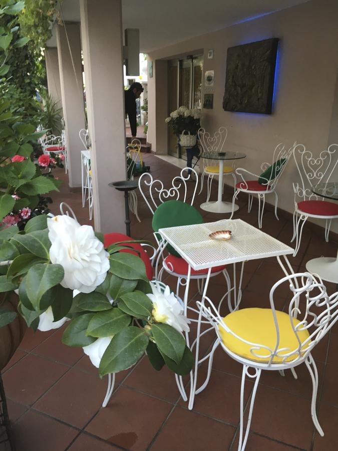 Hotel Derby Беллария-Иджеа-Марина Экстерьер фото