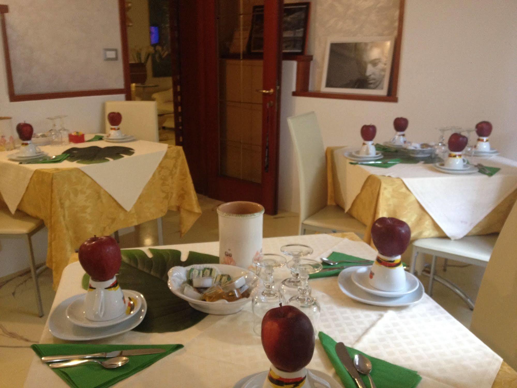 Hotel Derby Беллария-Иджеа-Марина Экстерьер фото